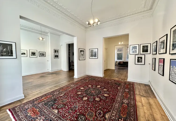 Gallery L