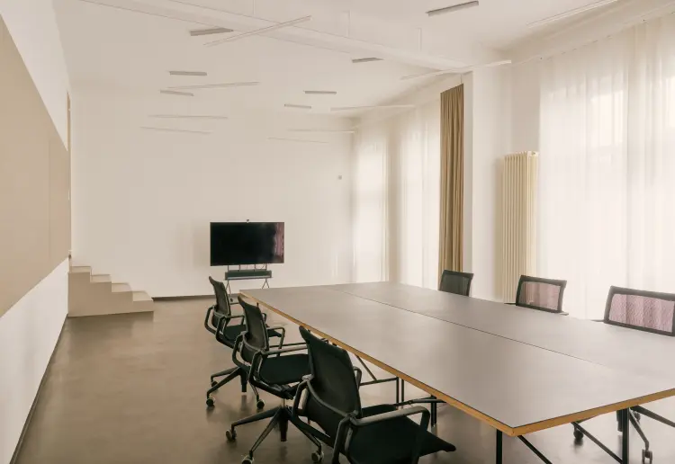 SHOP - POP UP - OFFICE SPACE - CONFERENCE - SHOW ROOM