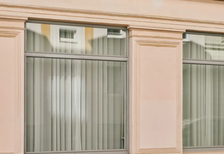 SHOP - POP UP - OFFICE SPACE - CONFERENCE - SHOW ROOM