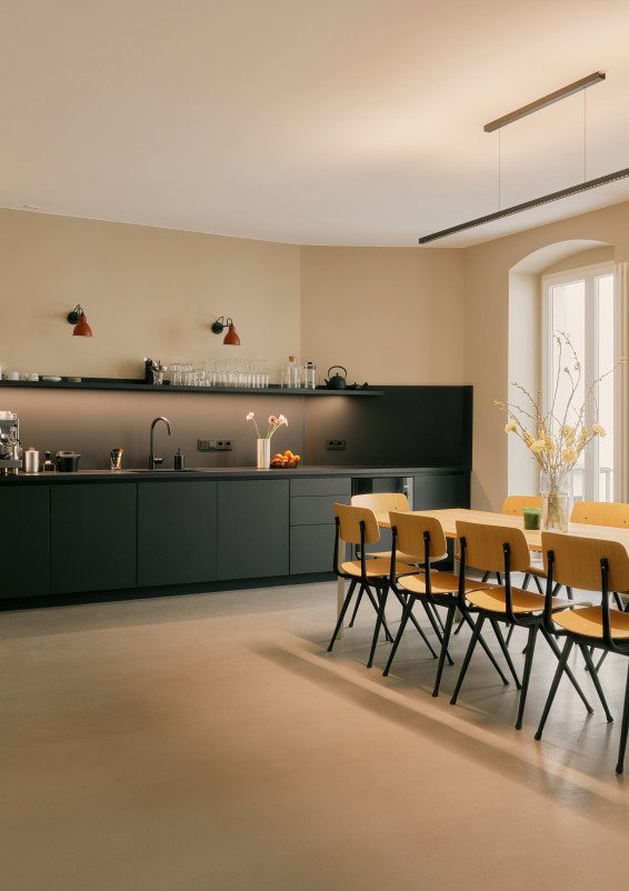SHOP - POP UP - OFFICE SPACE - CONFERENCE - SHOW ROOM