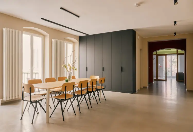 SHOP - POP UP - OFFICE SPACE - CONFERENCE - SHOW ROOM
