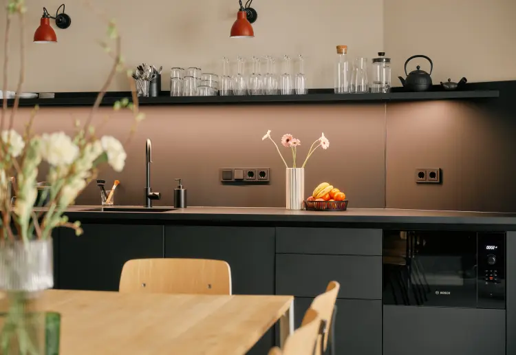 SHOP - POP UP - OFFICE SPACE - CONFERENCE - SHOW ROOM