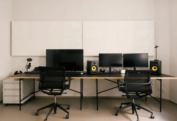 SHOP - POP UP - OFFICE SPACE - CONFERENCE - SHOW ROOM