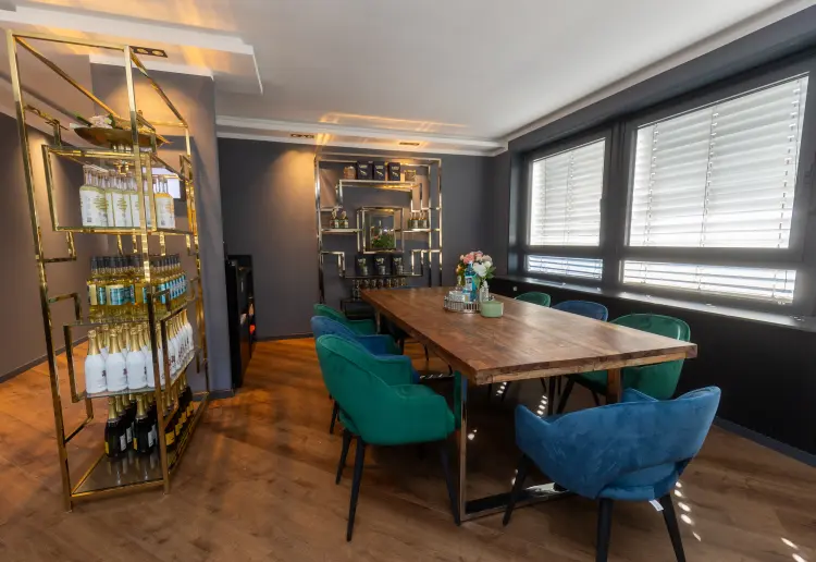 Showroom über den Dächern Düsseldorfs