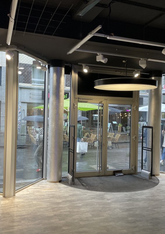 Sofort nutzbare Boutique für Schuhe und Bekleidung