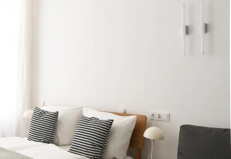 Bright gallery apartment for showroom, events, office near Boxhagener Platz