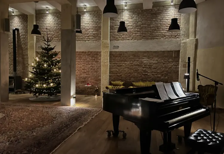 GRAND LOFT