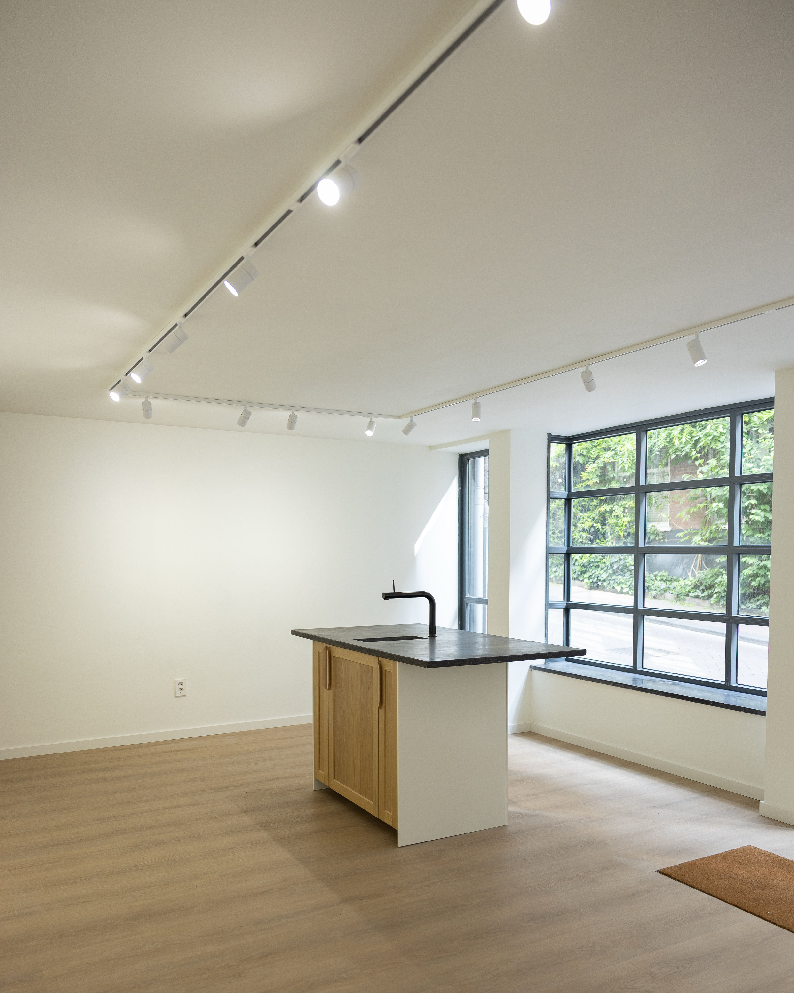 Nice open plan space with lots of windows