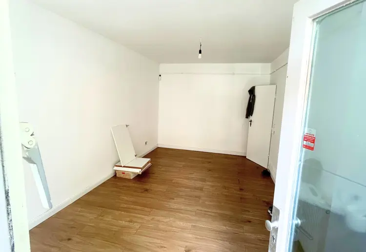Heller Pop-up Store in Hamburg Barmbek mit Schaufenster & WLAN