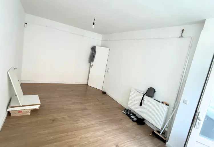 Heller Pop-up Store in Hamburg Barmbek mit Schaufenster & WLAN