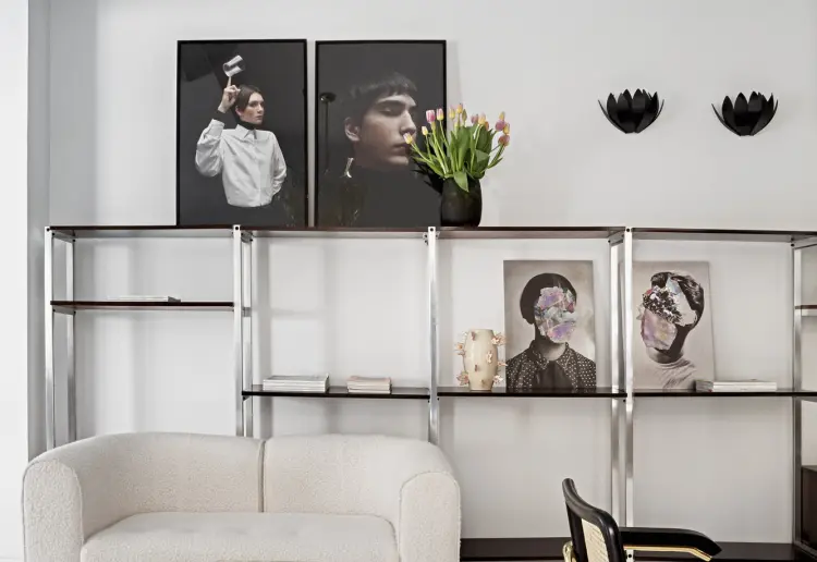 Showroom galería en esquina