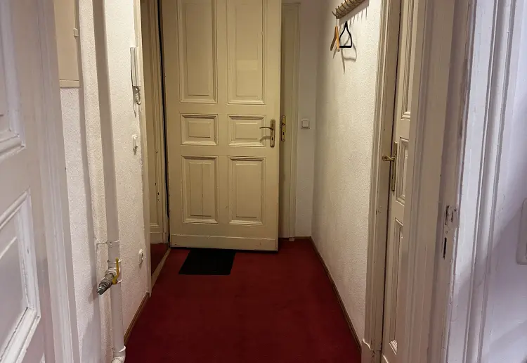 Spacious room for your meeting, coworking, event or a workshop