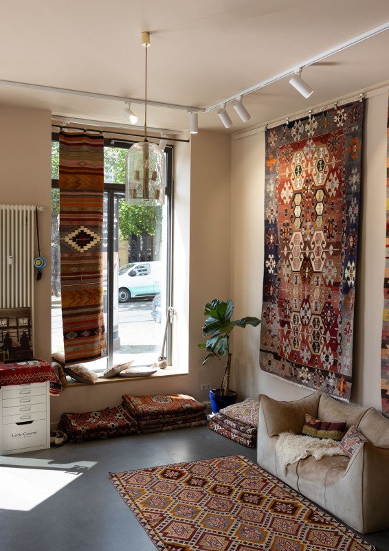 Pop-Up Space im Eingangsbereich · Shop-in-Shop (20 qm)