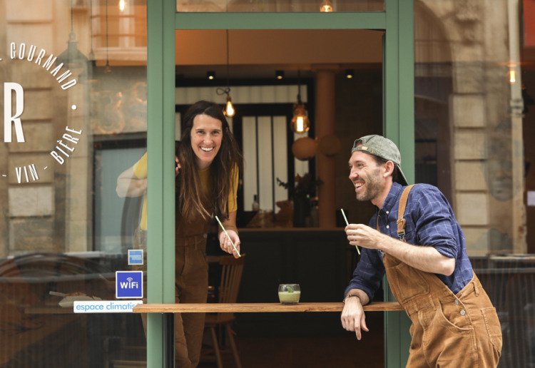 Cosy home feeling room with professional kitchen