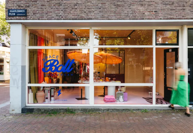 Beautiful Amsterdam Space, perfect for brand activations, art gallery or pop-up store