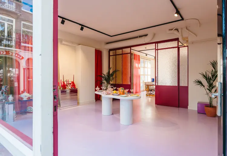 Beautiful Amsterdam Space, perfect for brand activations, art gallery or pop-up store