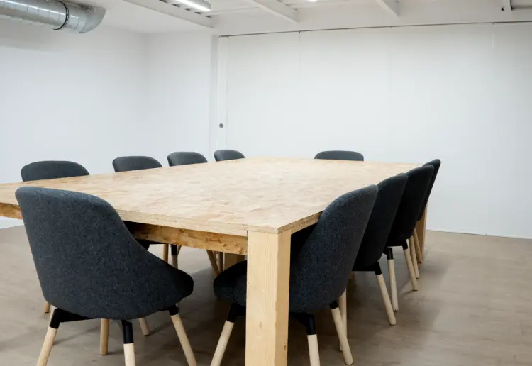 Hybrid meeting space in the heart of Madrid – Sala Pulse..