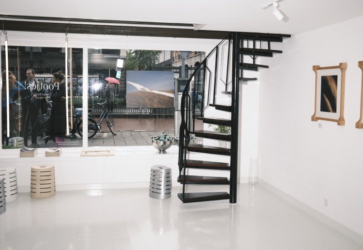 Bright showroom/gallery/pop-up/creative project space in the center of Amsterdam