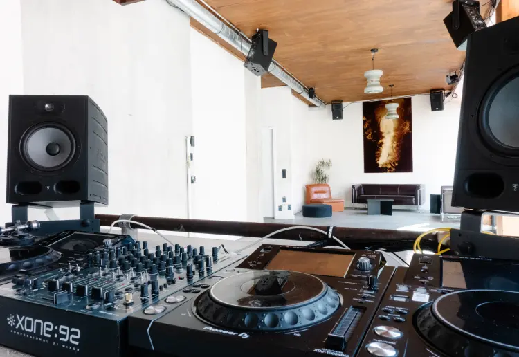 Dynamic Art & Event Space in Neukölln