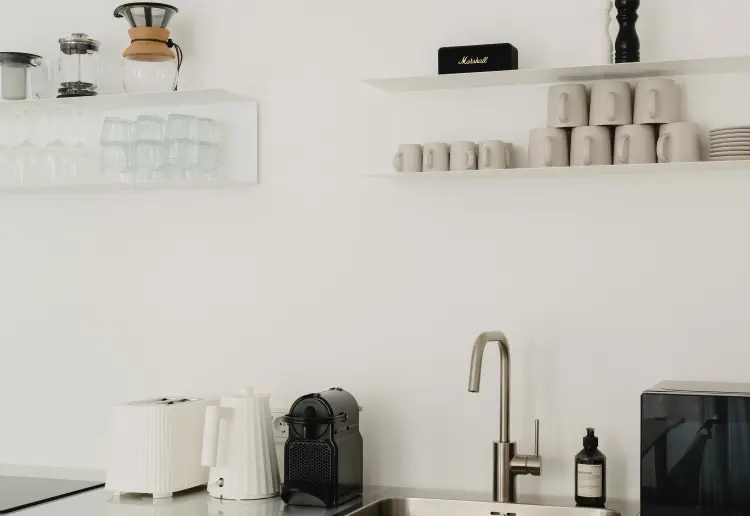 Bright gallery apartment for showroom, events, office near Boxhagener Platz