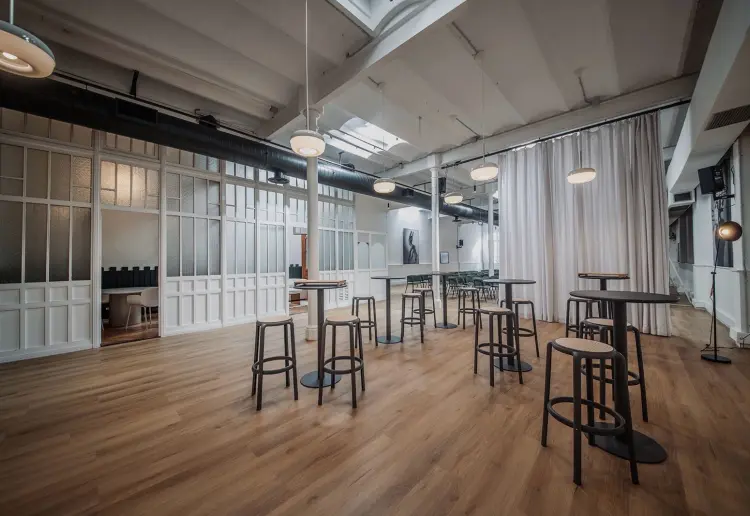 Local de 450 m² en rez-de-chaussée, à quelques mètres du Passeig de Gràcia