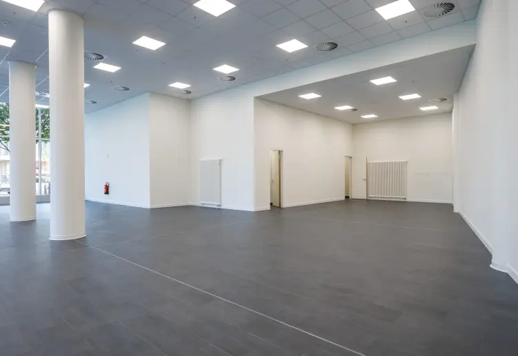 Modern commercial space directly at Dresden Central Station