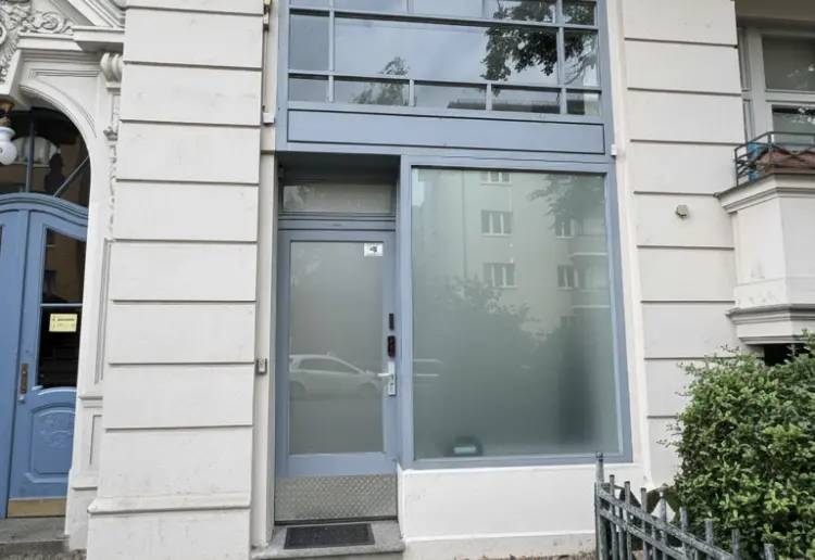 Bright & Flexible Studio with Private Downstairs Space –Perfect for Yoga, Workshops & Creative Event