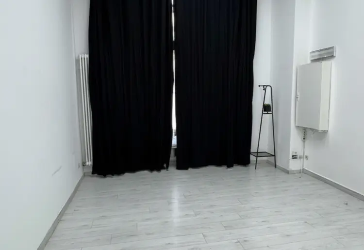 Bright & Flexible Studio with Private Downstairs Space –Perfect for Yoga, Workshops & Creative Event