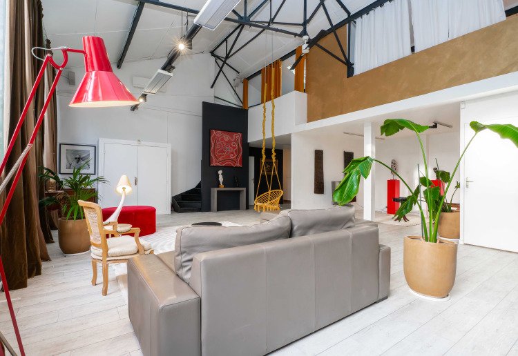 LOFT ATELIER D'ARTISTE - GALERIE MONTREUIL: EVENEMENTS/POP UP/TOURNAGES/CO-WORK OPEN SPACE