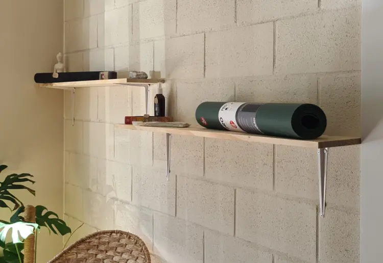 Sala amplia y diáfana, originalmente destinada a yoga