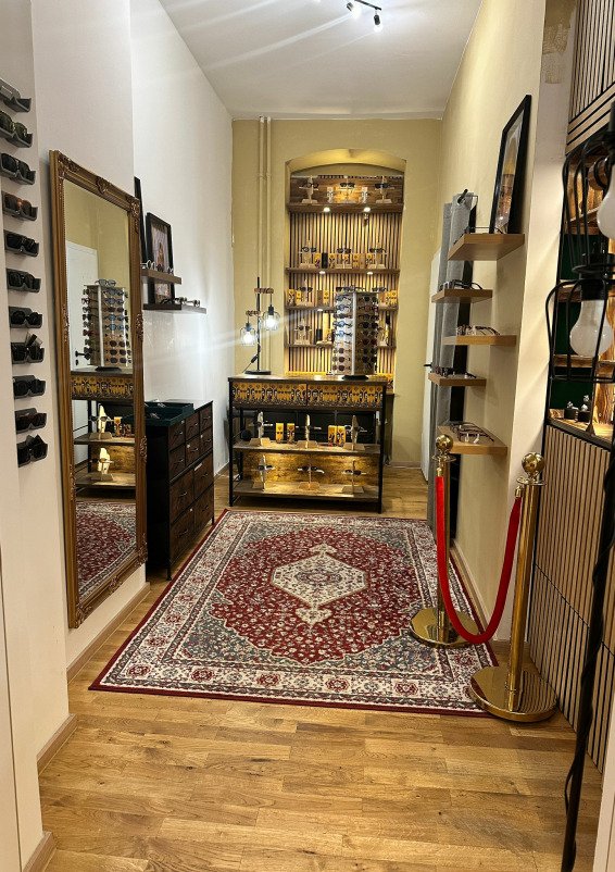 Elegant “Old Money” Boutique Space in Prenzlauer Berg – Perfect for Showroom, Events, Creativity