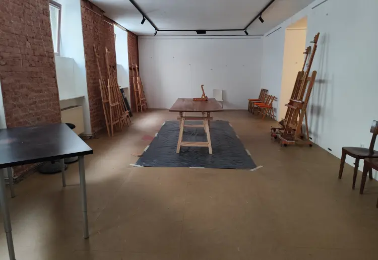 Projektbezogene Vermietung & Ausstellung/ Kurs/workshop/ fotoshooting/Yoga etc