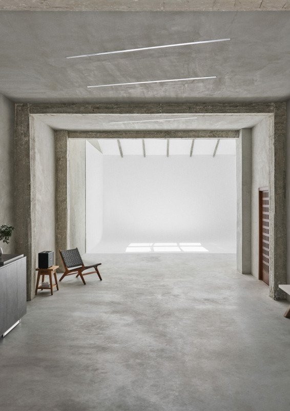 Photo studio and event space with natural light
