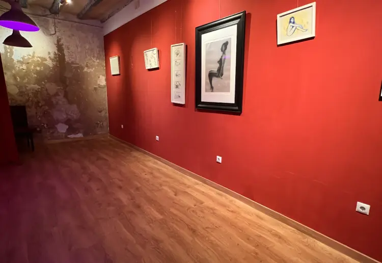 Local Industrial galería de arte con cocina