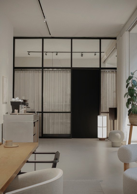 Event Space O—183
