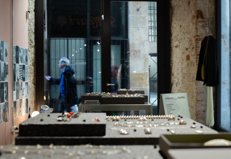 Creative Event & Pop-Up Venue in El Born – GroundInn Lab