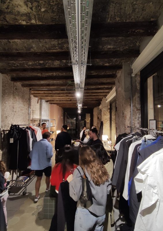 Creative Event & Pop-Up Venue in El Born – GroundInn Lab