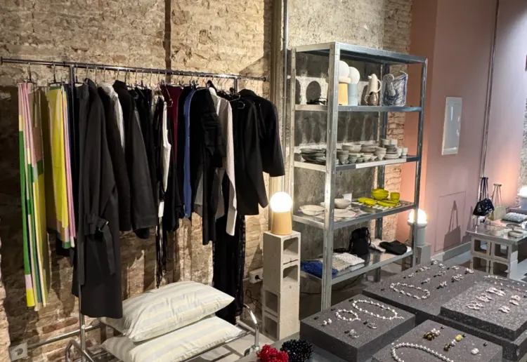 Creative Event & Pop-Up Venue in El Born – GroundInn Lab
