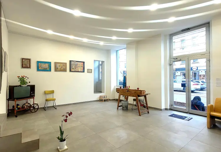 Charmant Gallery room - The Last Abstraction