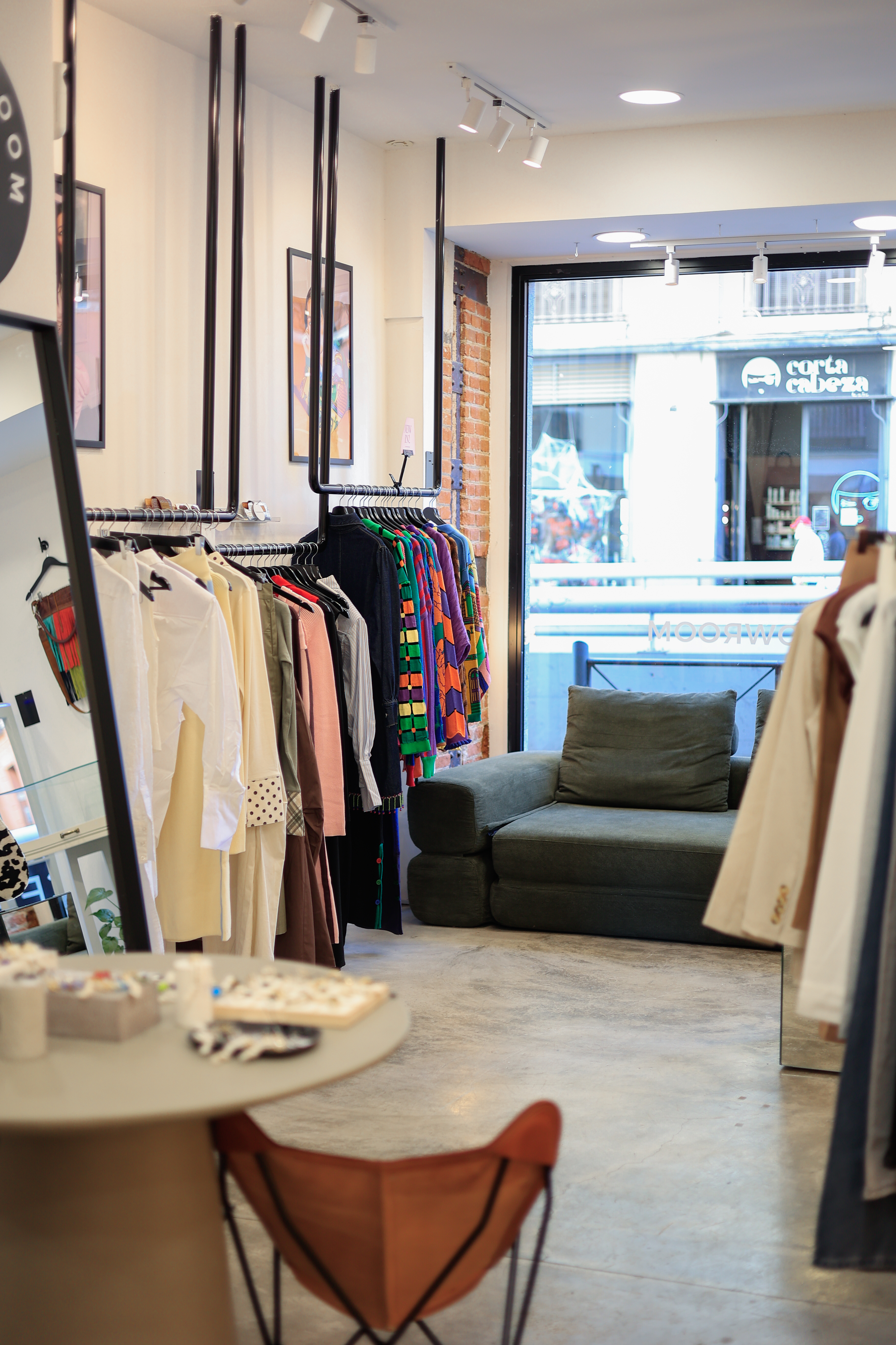 POP UP BARCELO - TIENDA A PIE DE CALLE