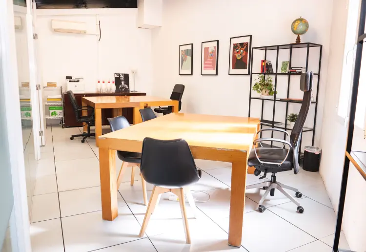Espacio multiusos con oficina en zona Tetuan