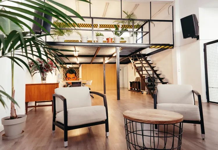 Espacio multiusos con oficina en zona Tetuan