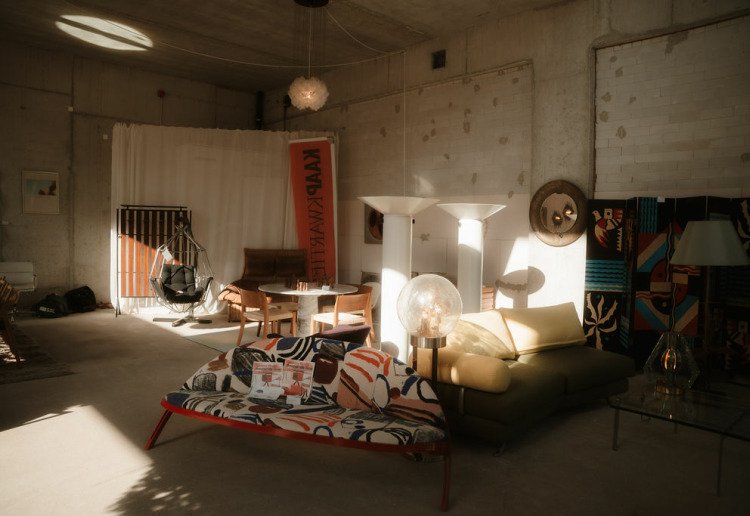 12 different spaces of around 100m2