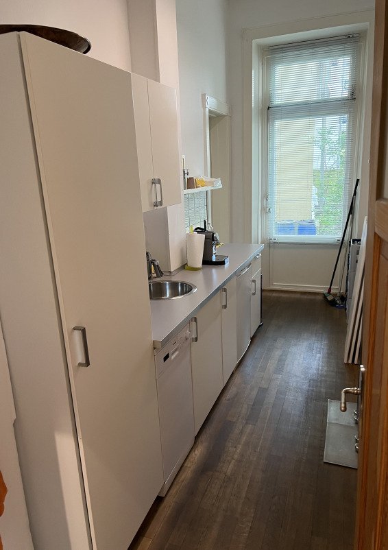 SALES ROOM 88