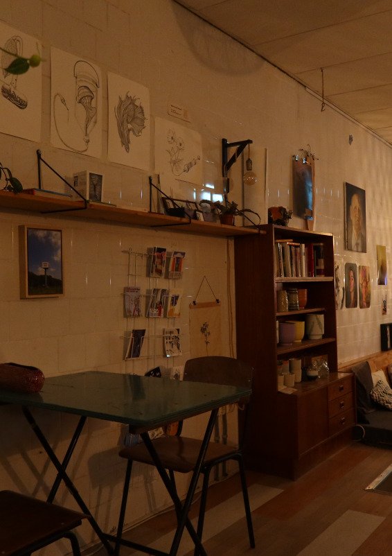 Cozy 'living room-like' space