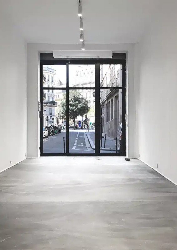 A flexible space combining light and elegance in the Marais