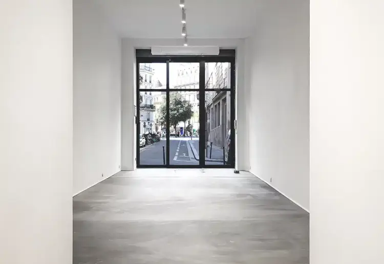 A flexible space combining light and elegance in the Marais