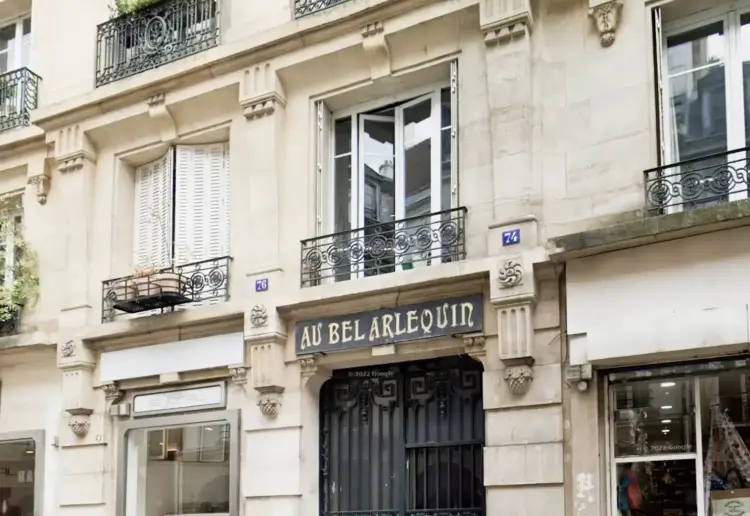An open-plan venue in the Marais
