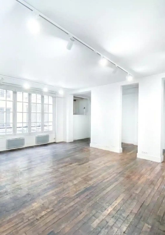 An open-plan venue in the Marais