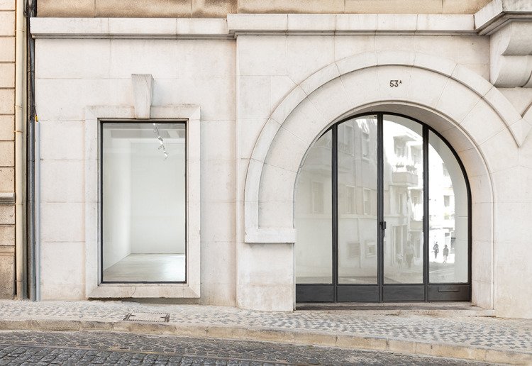 Street Front Shop, Gallery, Studio Space in Lapa